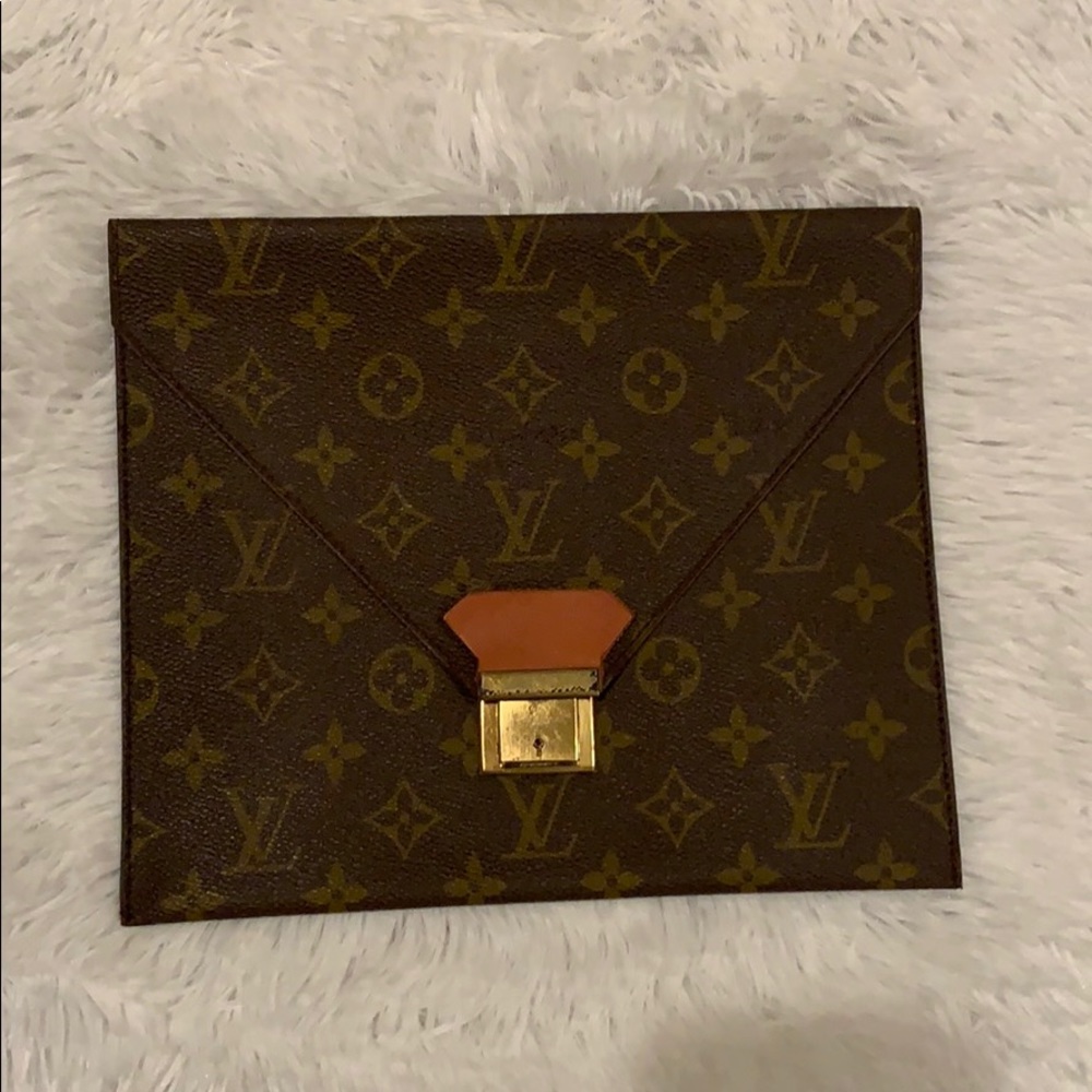 LV envelope purse